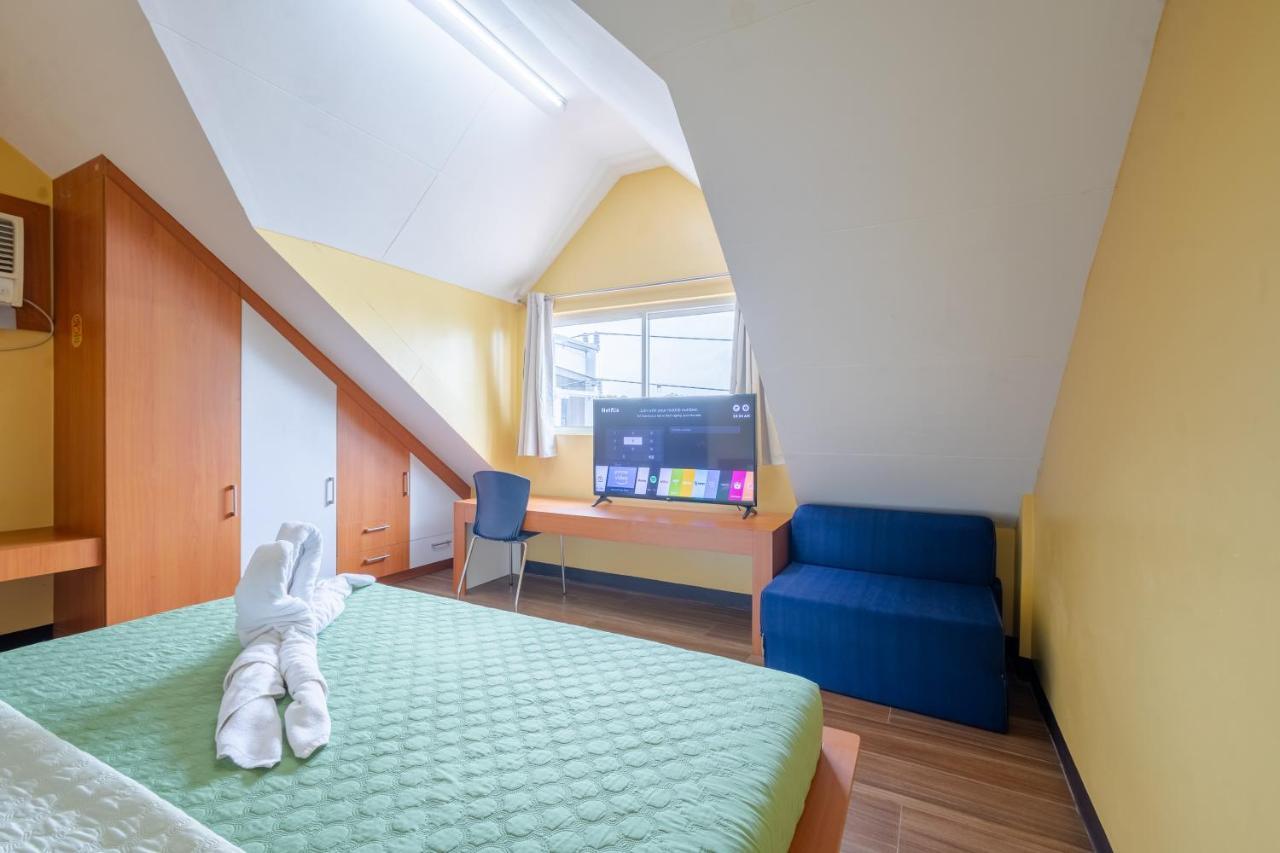 Casa Heradurra Uno/Dos マニラ市 エクステリア 写真